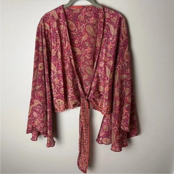 SOLD Vibrant Boho Tie Blouse Size XL Top Flutter Sleeves Paisley Floral Silk - Picture 2 of 8